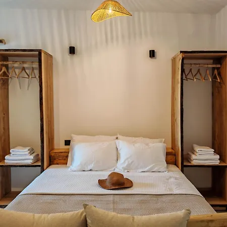 호텔 Paraga Naxos City