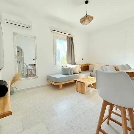 Paraga * Naxos City
