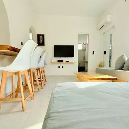 Paraga * Naxos City