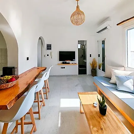 ホテル Paraga Naxos City
