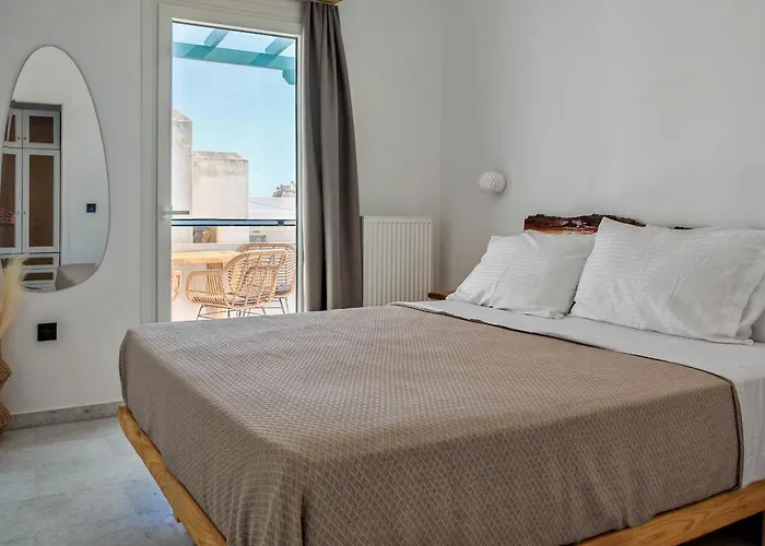 Paraga Hotel Naxos City